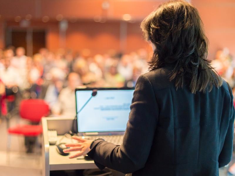 Voluntário para Palestras